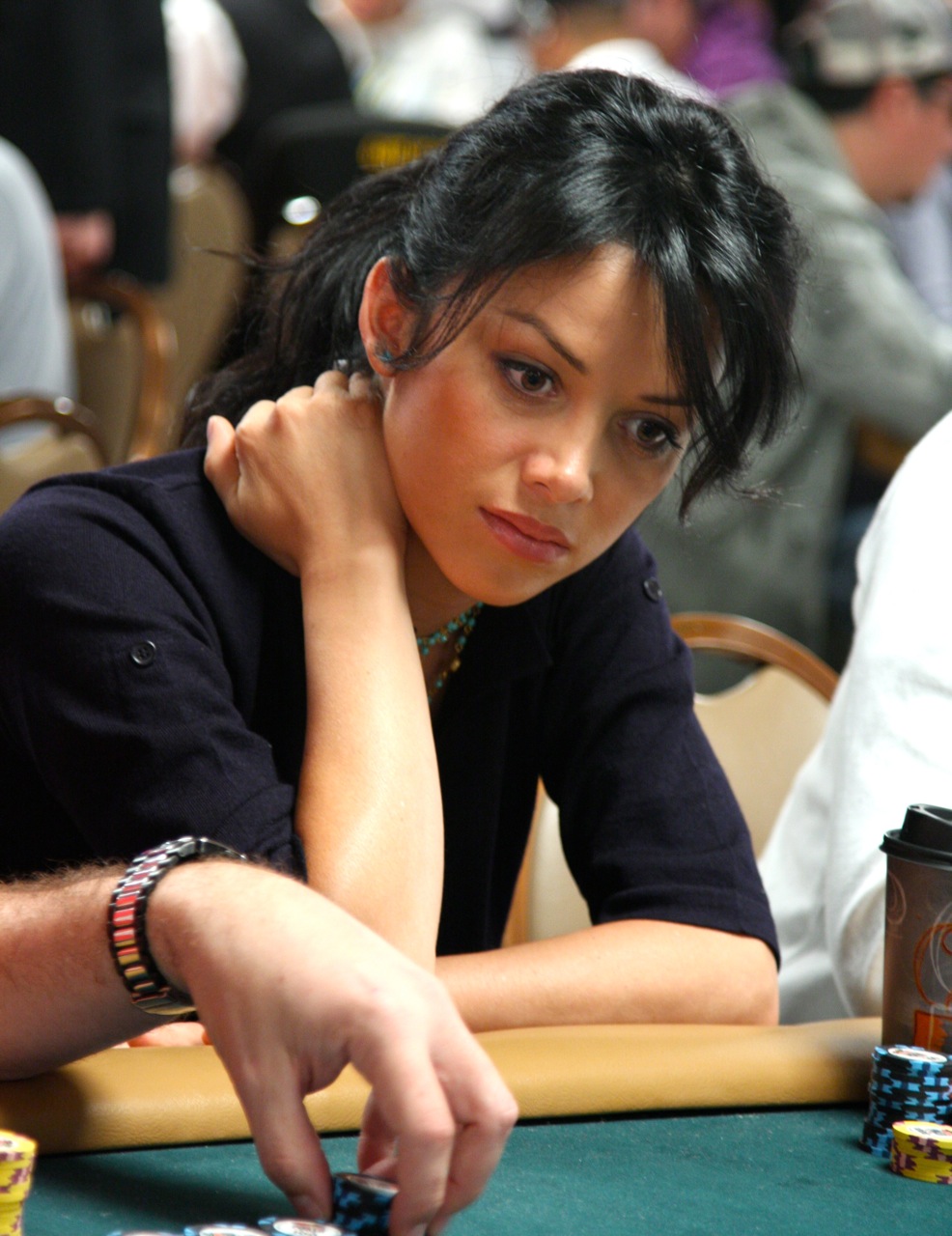 paola-martin-2009-wsop-day-3-a1.jpg