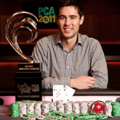 Galen Hall went all Green Bay Packers on Chris Oliver and won the 2011 PCA Main Event.